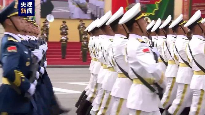 中国人民解放军仪仗分队亮相越南中国人民解放军仪仗分队亮相越南，深化友谊与合作的象征